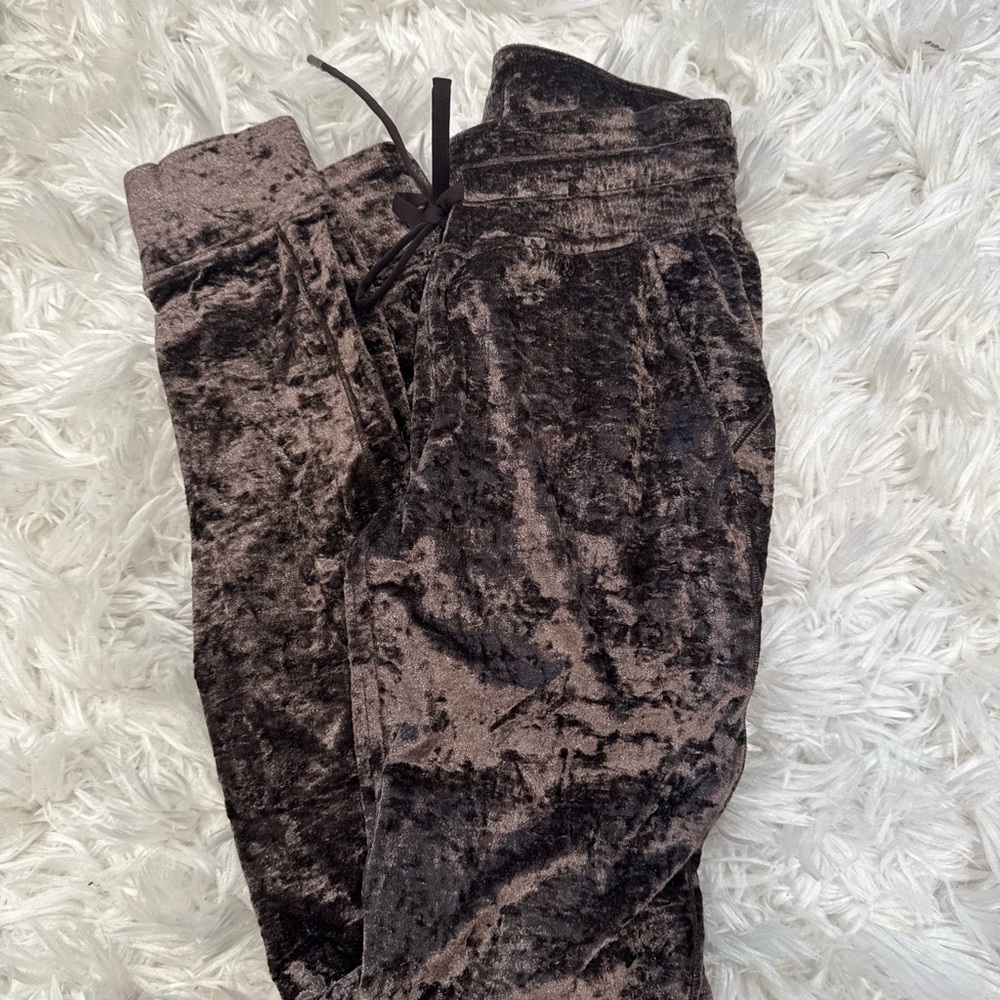 Lululemon Brown Velvet Joggers